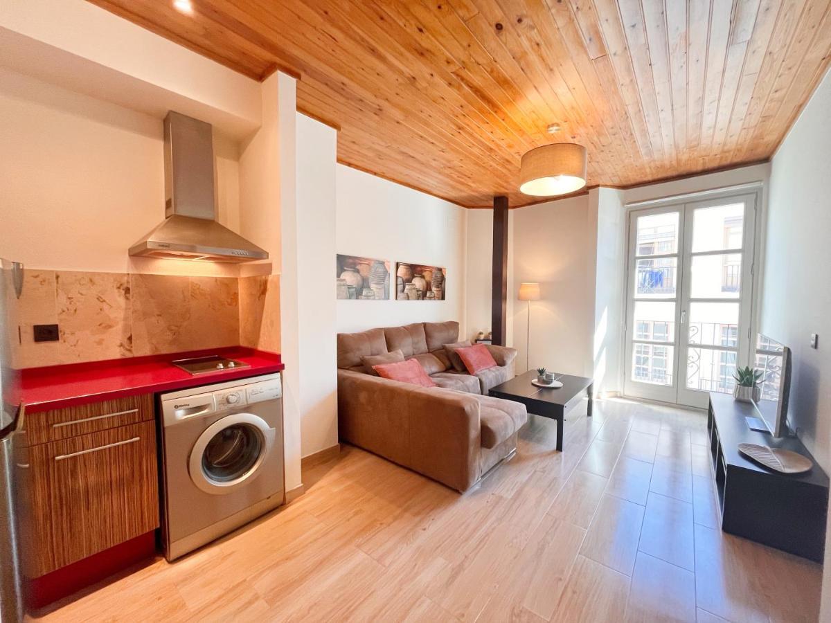 Homely Malaga Carreteria Con Piscina 外观 照片