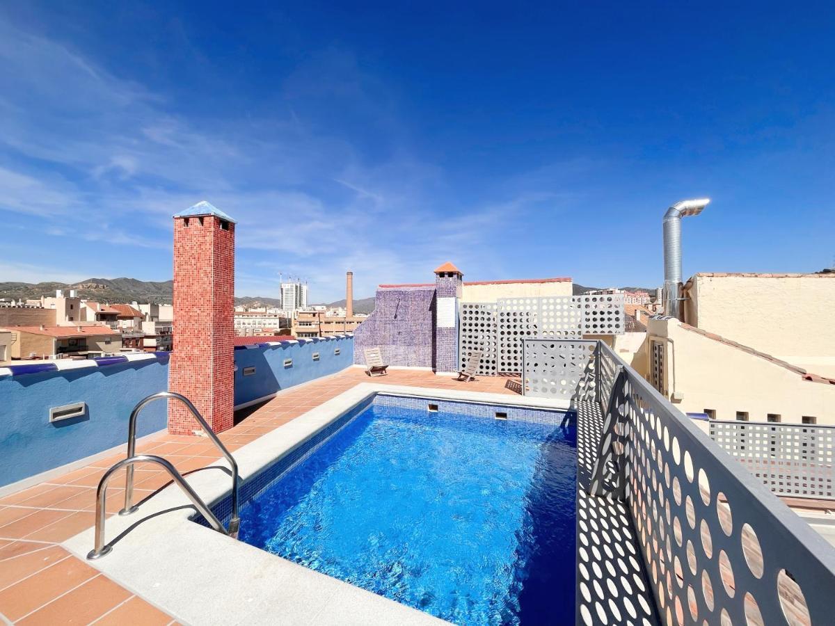 Homely Malaga Carreteria Con Piscina 外观 照片